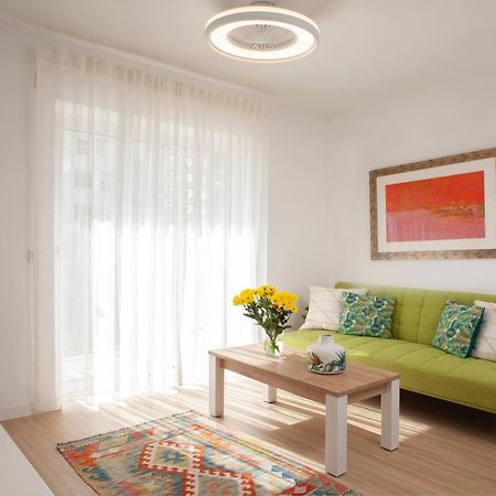 Lovely Beachfront Apartment In Calahonda Sitio de Calahonda Exteriér fotografie