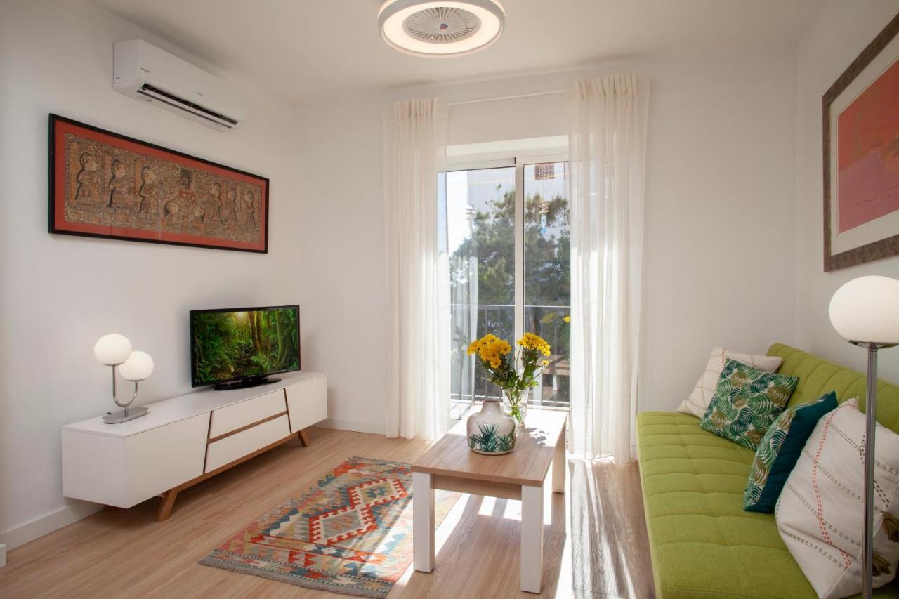 Lovely Beachfront Apartment In Calahonda Sitio de Calahonda Exteriér fotografie